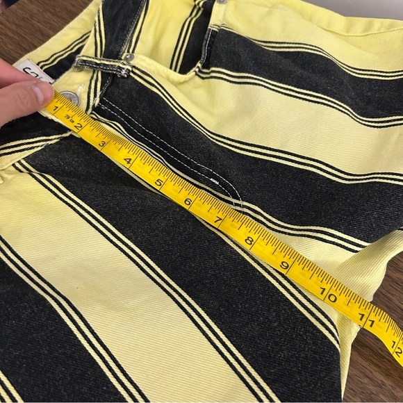 💕BDG Yellow and Black Striped Women's mom Jeans 27x30 - Picture 10 of 13